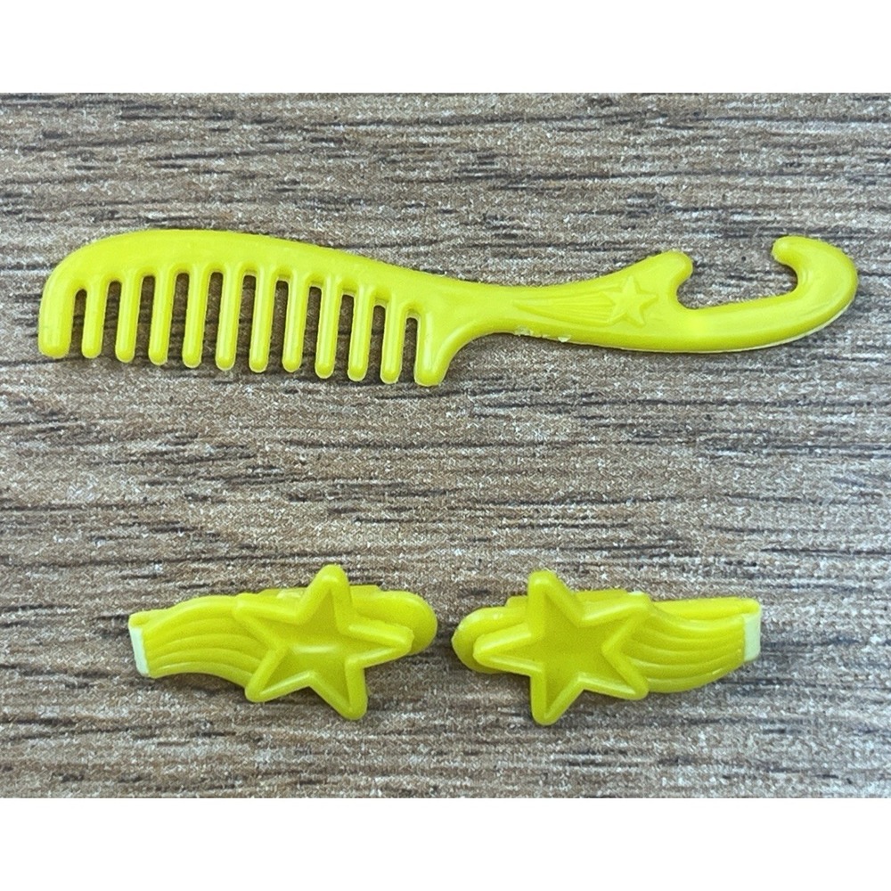 Vintage Barbie Superstar Shooting Star Comb & Barrettes Set in Yellow HTF
